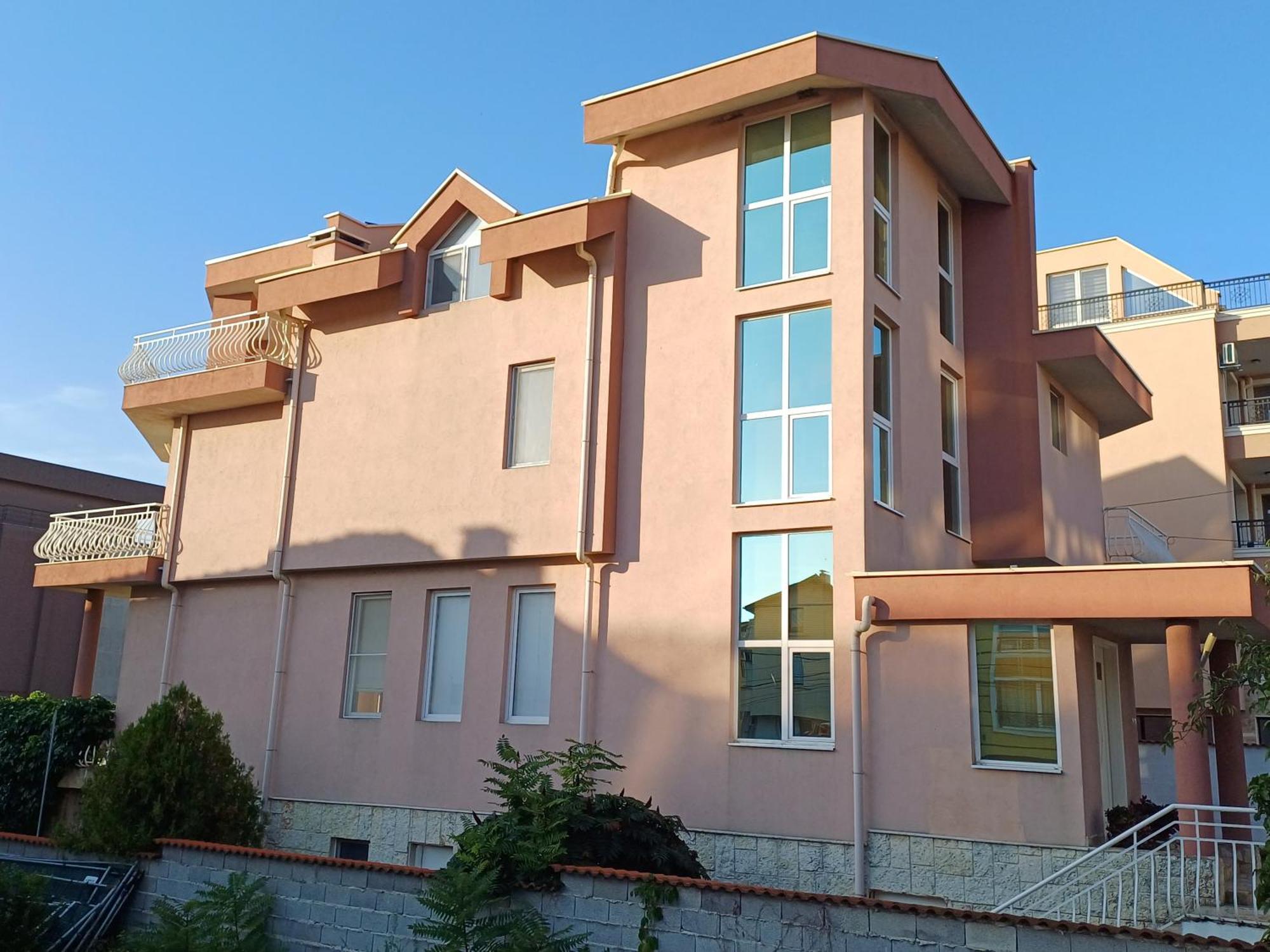 Guest Rooms Deva Burgas Exterior photo